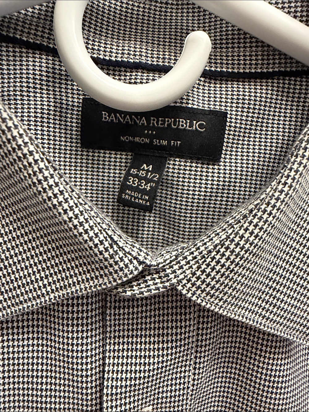 Banana Republic Men's Black & White Tiny Houndstooth Button Shirt Medium No iron